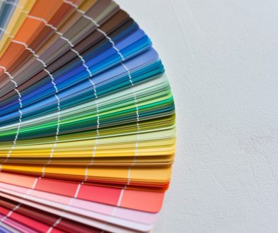 Wpływ kolorów na produktywność w biurze – praktyczny poradnik